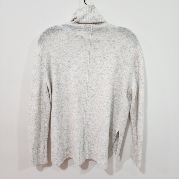 Athleta wool turtleneck, size S - Picture 4 of 5